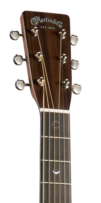 D-18 Molly Tuttle_Head_Image