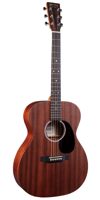 Martin ooo-10e road series セミハードケース付き